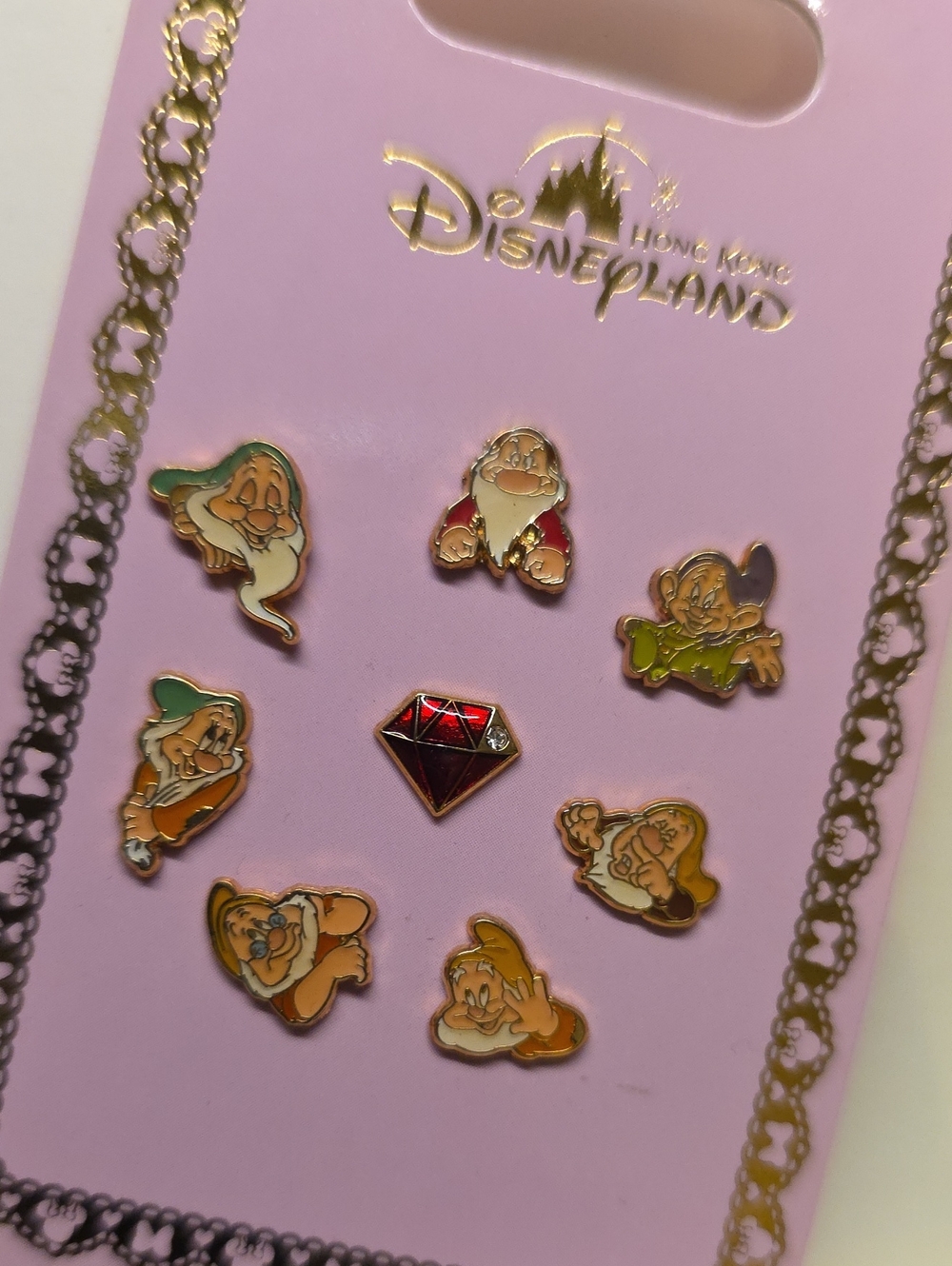 Set Of 8 Snowwhite Seven Dwarfs Earrings (HongKong Dinseyland Limited)
